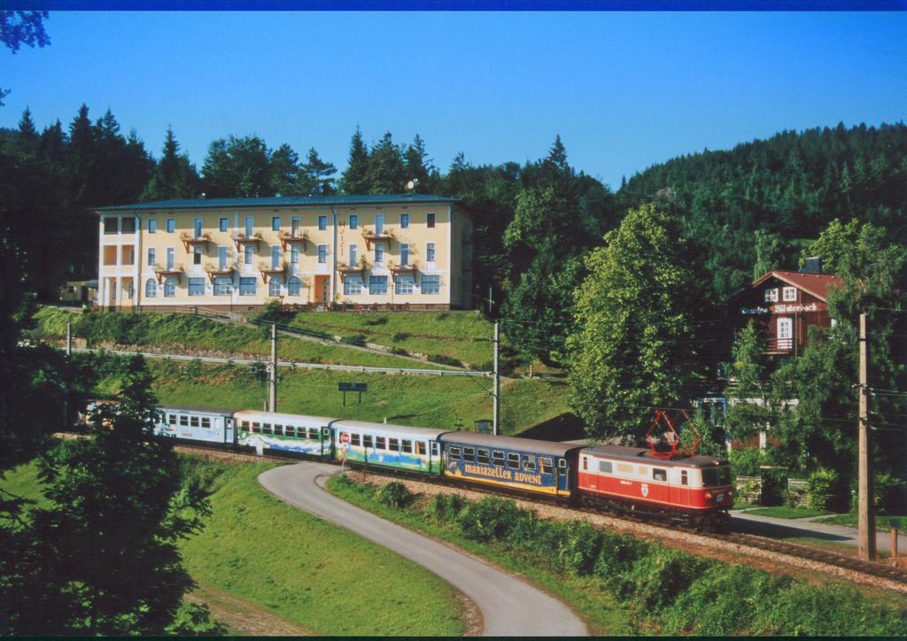 Hotel Restaurant Winterbach Sankt Anton an der Jessnitz Kültér fotó