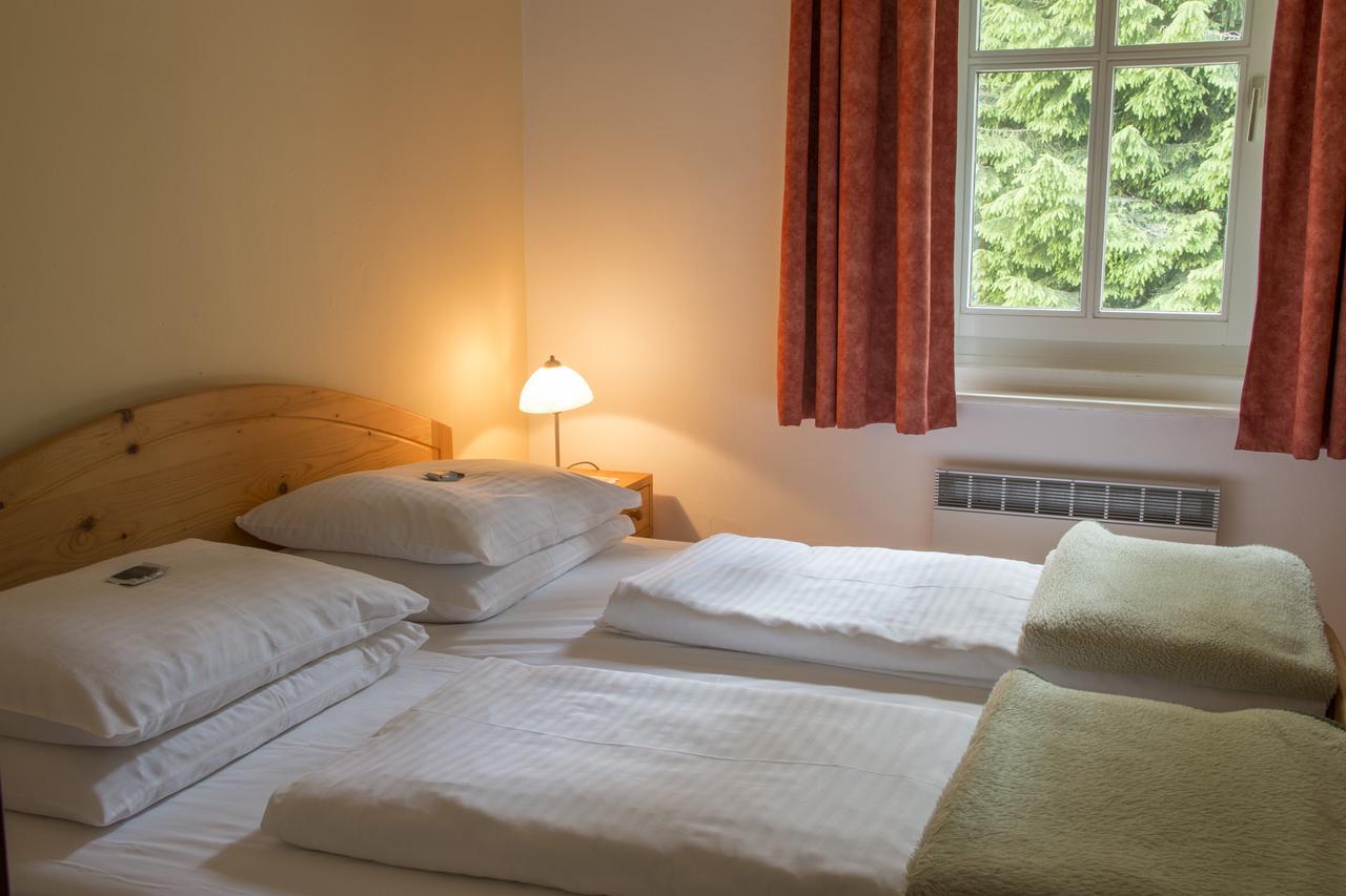 Hotel Restaurant Winterbach Sankt Anton an der Jessnitz Kültér fotó